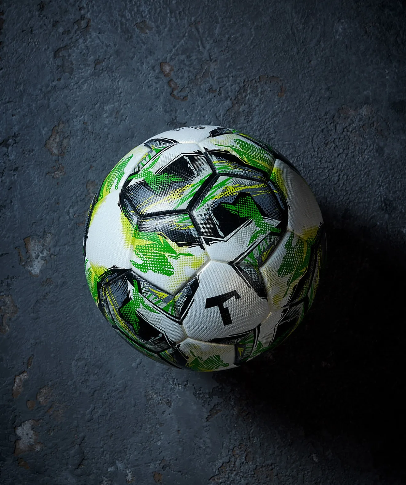 T1TAN Fußball - Gr. 4 Clearance