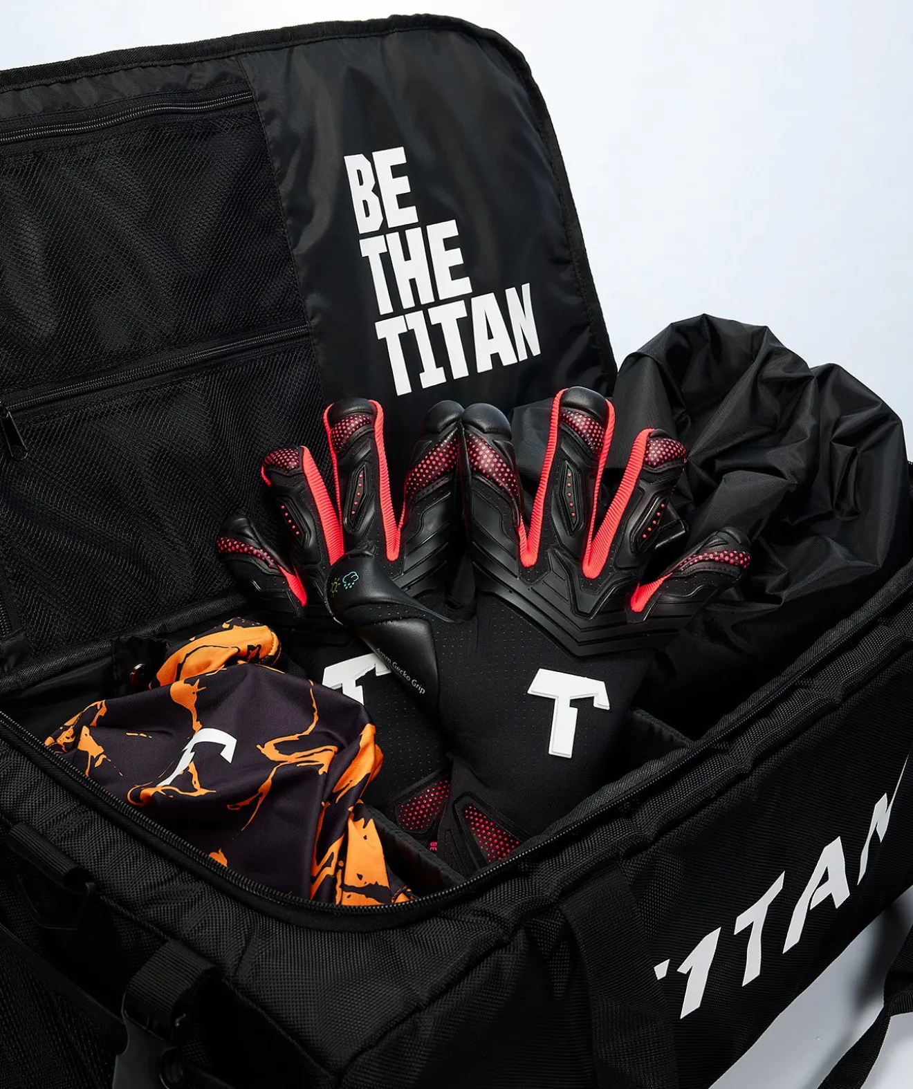 T1TAN Sporttasche - Schwarz Online